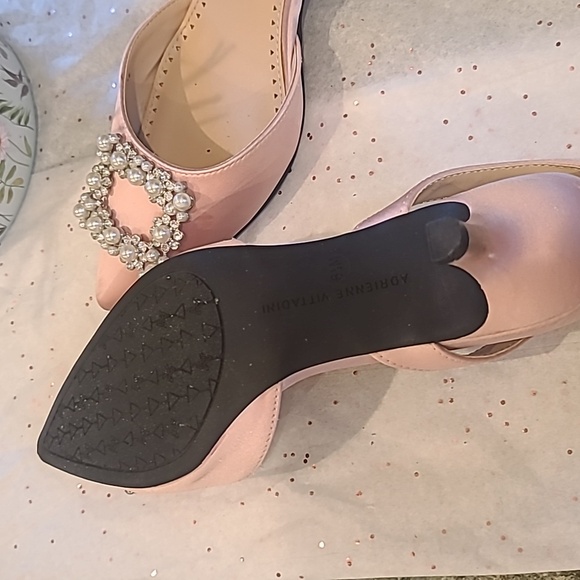 Shoes - Picture 5 of 6